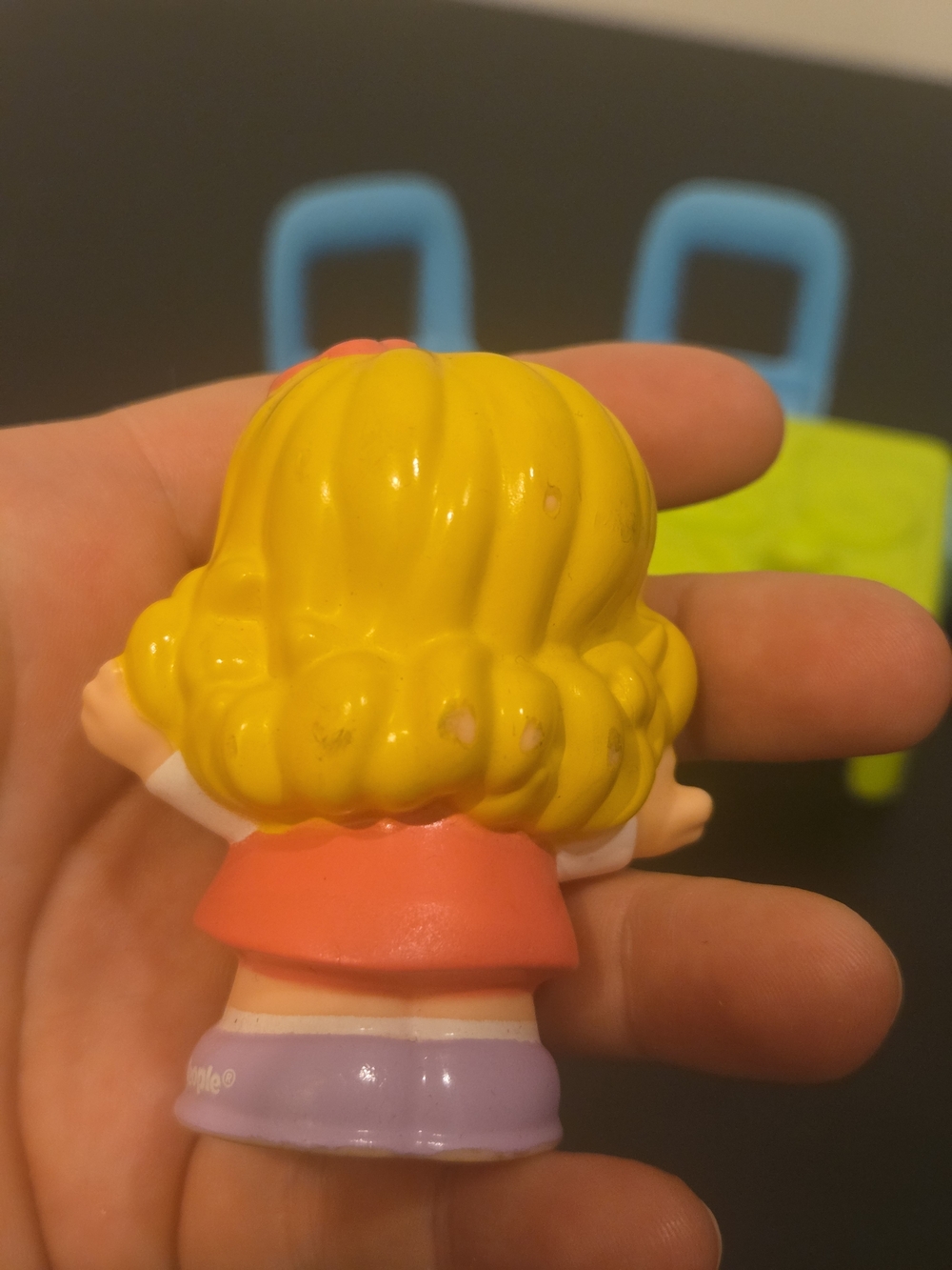 Little People Suprise & Sounds Home - Mom Dad Sister Table & Chairs - Picture 7 of 8